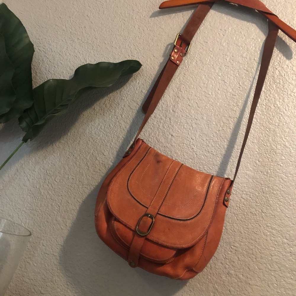 Leather messenger bag